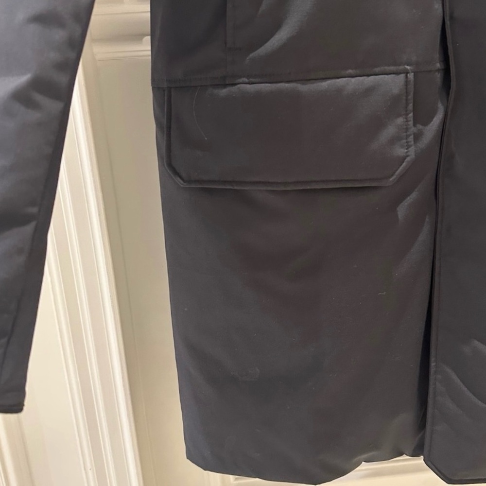 Canada Goose Black Label Parka - Picture 4 of 16